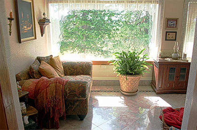 Deluxe Queen Room Spa Bath Prairie Nook